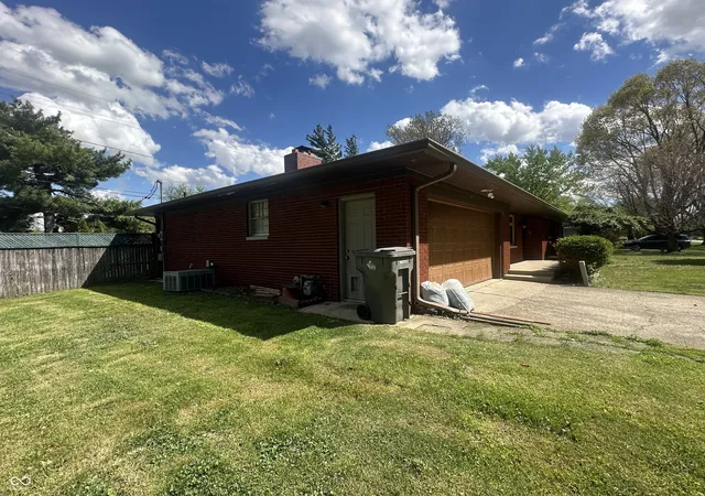 4th image of 7121 Laurel Dr, Indianapolis, IN 46227 | MLS# 22095927