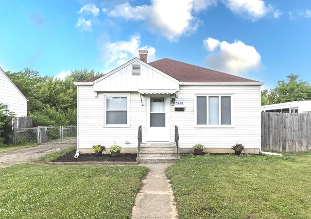 1st image of 5438 E 20th St, Indianapolis, IN 46218 | MLS# 22095971