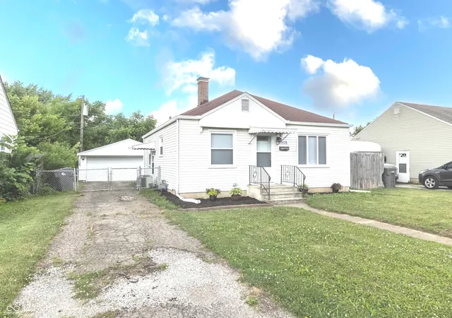 3rd image of 5438 E 20Th St, Indianapolis, IN 46218 | MLS# 22095971