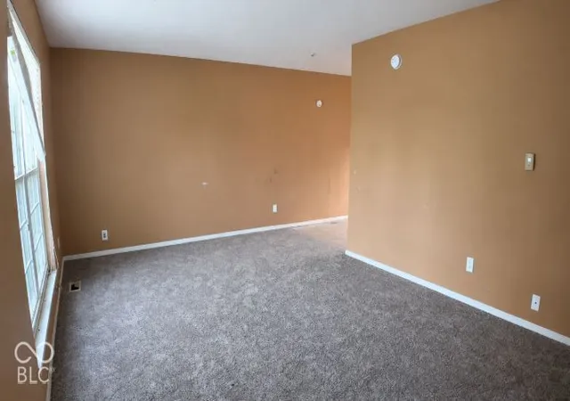 Photo 2 of Single family home for sale at 34 Green Hl Ct, Huntington, IN 46750 | MLS# 22096036 | Listing updated on 2026-10-05