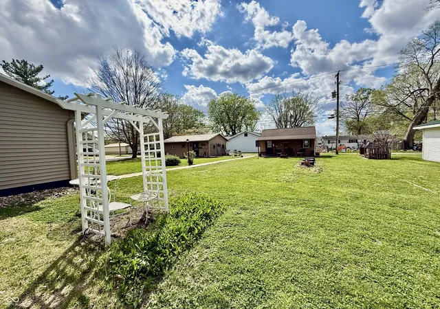 Photo 3 of Sale Pending at 1301 5th Street, Covington, IN 47932 | MLS# 22096150 | Listing updated on 2026-08-20