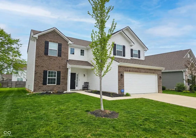 Photo 1 of Sale Pending at 4415 Ringstead Way, Indianapolis, IN 46235 | MLS# 22096164 | Listing updated on 2026-05-11