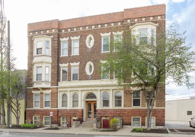 2nd image of 643 Fort Wayne Ave #H, Indianapolis, IN 46204 | MLS# 22096222
