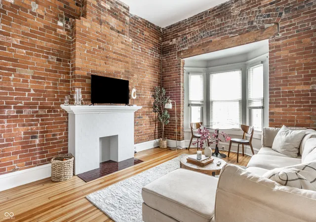 4th image of 643 Fort Wayne Ave #H, Indianapolis, IN 46204 | MLS# 22096222