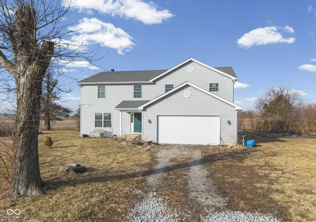 Homes for sale in Frankfort, IN | 4920 S Old County Road 500 W, Frankfort, IN 46041 | MLS# 22096254