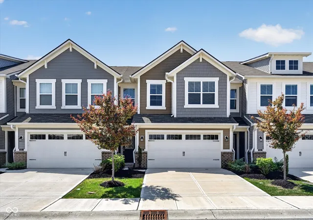 1st image of 9587 Beckett St, Avon, IN 46123 | MLS# 22096263