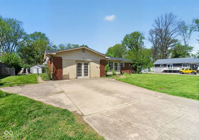 Homes for sale in Indianapolis, IN | 724 N Bazil Ave, Indianapolis, IN 46219 | MLS# 22096309