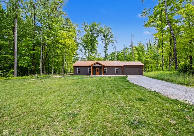 Homes for sale in Morgantown, IN | 3300 Carmel Ridge Ln, Morgantown, IN 46160 | MLS# 22096316