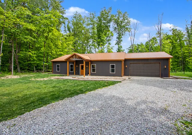 Homes for sale in Morgantown, IN | 3300 Carmel Ridge Ln, Morgantown, IN 46160 | MLS# 22096316