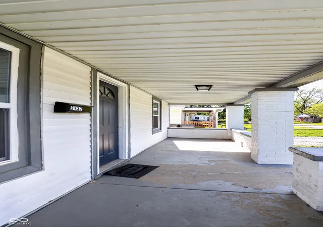 3rd image of 3737 Deloss St, Indianapolis, IN 46201 | MLS# 22096336