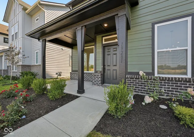 Photo 3 of Single family home for sale at 19281 Winter Wheat Ln, Westfield, IN 46074 | MLS# 22096409 | Listing updated on 2026-09-29
