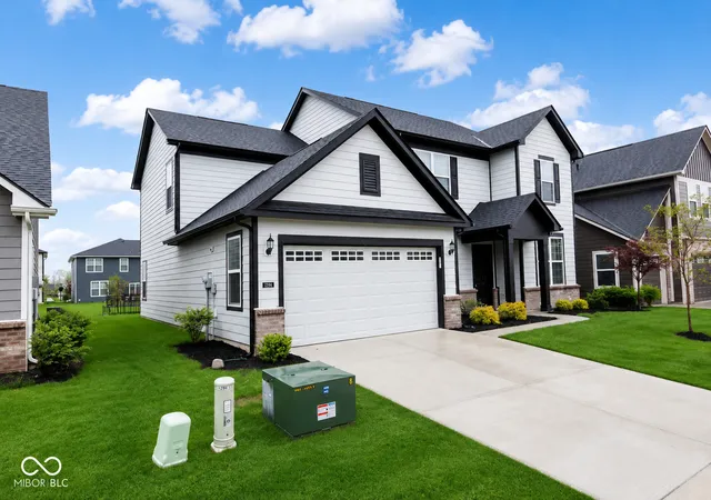 Photo 3 of Single family home for sale at 5252 Portman Dr, Noblesville, IN 46062 | MLS# 22096449 | Listing updated on 2026-08-05