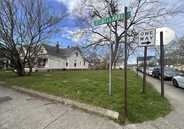 1st image of 1656 N Delaware St, Indianapolis, IN 46202 | MLS# 22096555