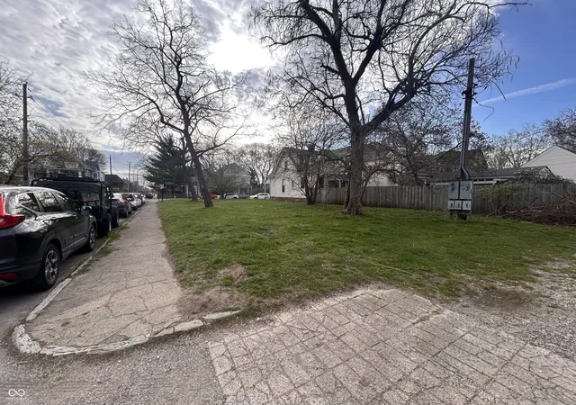 3rd image of 1656 N Delaware St, Indianapolis, IN 46202 | MLS# 22096555