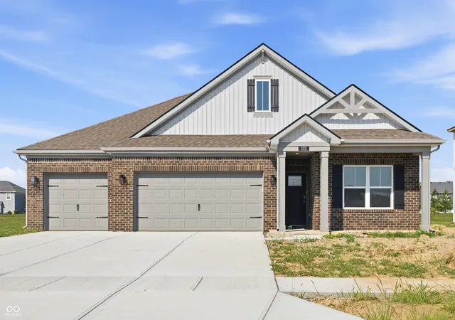 Single family home for sale at 222 Heritage Pass W, Greenfield, IN 46140 | MLS# 22096628