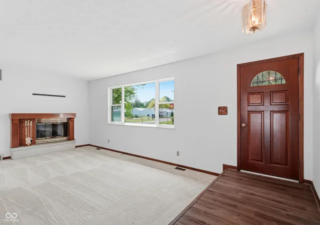 5th image of 814 Sprague St, Indianapolis, IN 46217 | MLS# 22096640