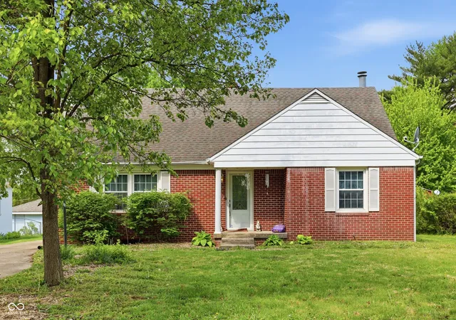 Homes for sale in Indianapolis, IN | 3758 S Pennsylvania St, Indianapolis, IN 46227 | MLS# 22096667