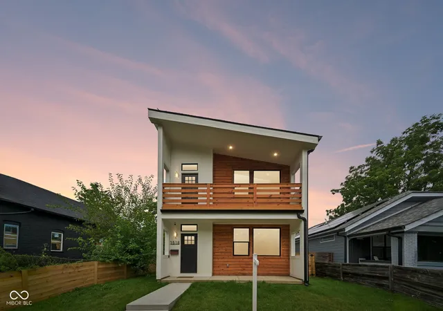 1st image of 1518 Spruce St, Indianapolis, IN 46203 | MLS# 22096682