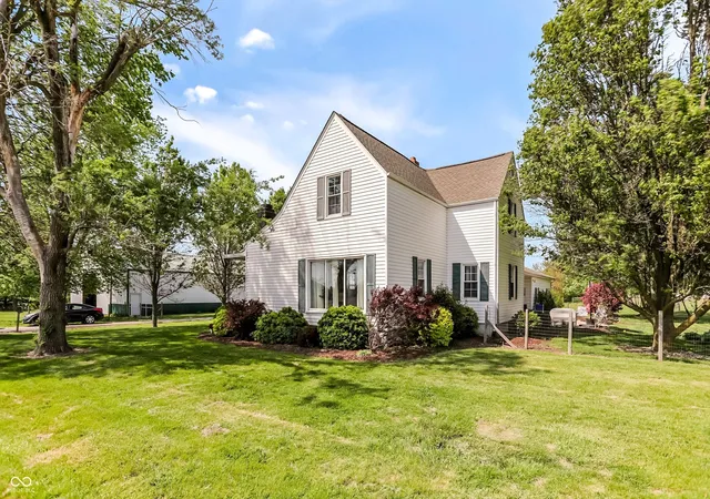 Homes for sale in Lapel, IN | 9796 W 300 S, Lapel, IN 46051 | MLS# 22096687