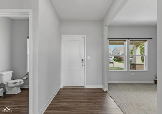 Photo 3 of Single family home for sale at 1345 Sanderling Dr, Greenwood, IN 46143 | MLS# 22096691 | Listing updated on 2026-04-22