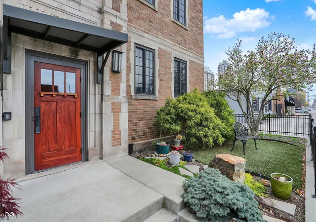 Homes for sale in Indianapolis, IN | 825 N Delaware St #5B, Indianapolis, IN 46204 | MLS# 22096701