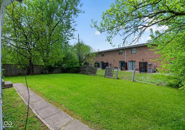 4th image of 4130 Mellis Dr, Indianapolis, IN 46235 | MLS# 22096753