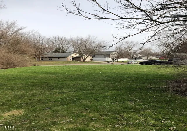 Photo 3 of Sale Pending at 2825 N Greenview Way, Indianapolis, IN 46229 | MLS# 22096792 | Listing updated on 2026-06-02