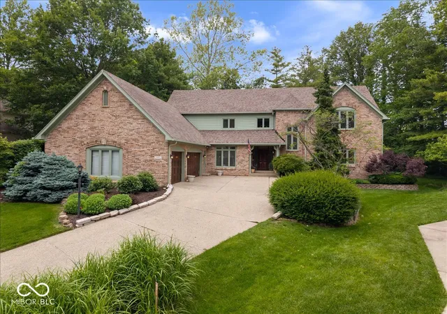 Homes for sale in Zionsville, IN | 4610 Hickory Ct, Zionsville, IN 46077 | MLS# 22096860