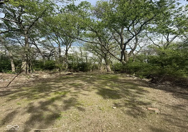 3rd image of 550 Sutherland Ave, Indianapolis, IN 46205 | MLS# 22096871