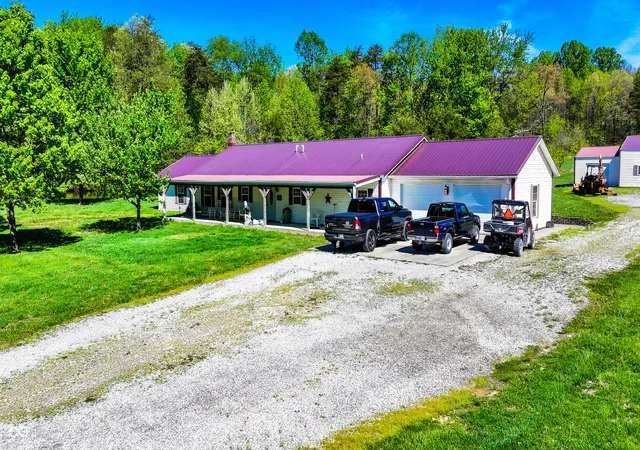 3rd image of 4115 E Olive Branch Rd, Bloomfield, IN 47424 | MLS# 22096893