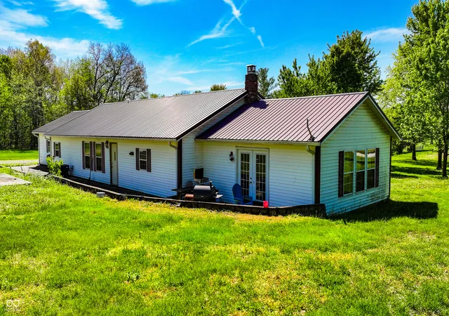 5th image of 4115 E Olive Branch Rd, Bloomfield, IN 47424 | MLS# 22096893