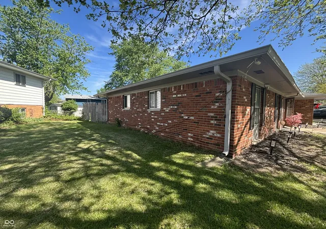 Photo 2 of Single family home for sale at 9442 Gemini Dr, Indianapolis, IN 46229 | MLS# 22096942 | Listing updated on 2026-09-22