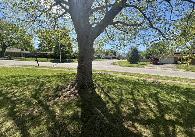 Photo 3 of Single family home for sale at 9442 Gemini Dr, Indianapolis, IN 46229 | MLS# 22096942 | Listing updated on 2026-09-22