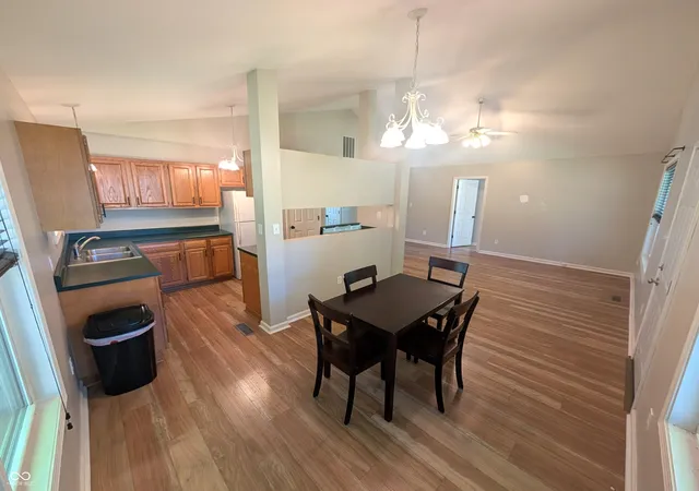 Photo 3 of Single family home for sale at 2016 Pennsylvania St, Columbus, IN 47201 | MLS# 22097026 | Listing updated on 2026-07-01