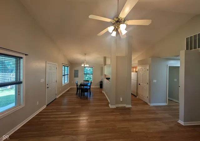 Photo 3 of Single family home for sale at 2016 Pennsylvania St, Columbus, IN 47201 | MLS# 22097026 | Listing updated on 2026-07-01