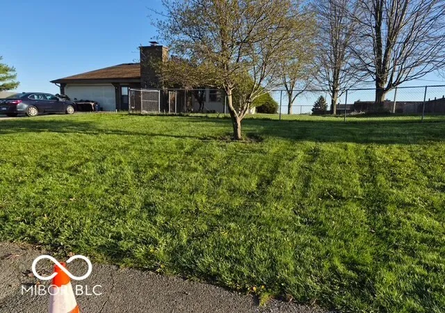3rd image of 2333 Windmire Wy, Anderson, IN 46012 | MLS# 22097065