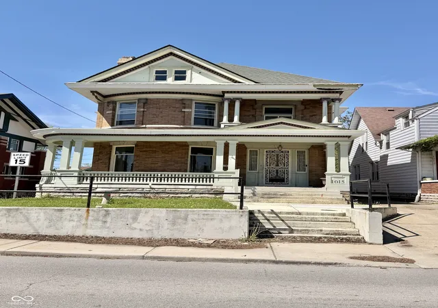 1st image of 1015 Delaware St, Anderson, IN 46016 | MLS# 22097069