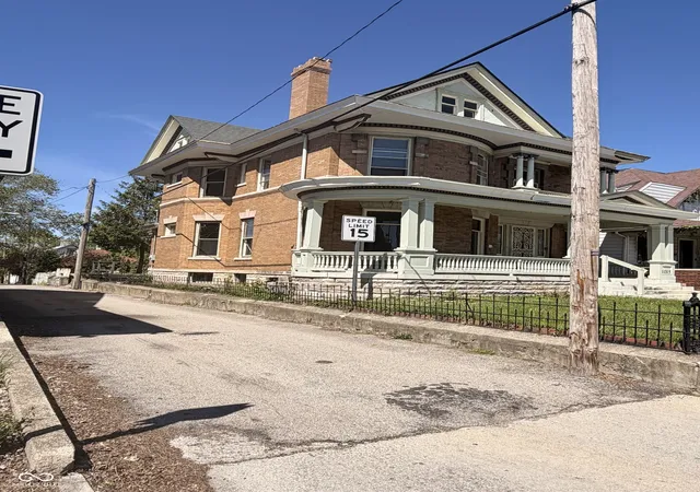 3rd image of 1015 Delaware St, Anderson, IN 46016 | MLS# 22097069