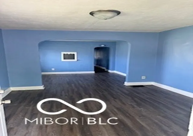 2nd image of 1221 W Lee St, Indianapolis, IN 46221 | MLS# 22097080