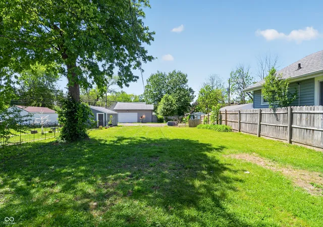 2nd image of 366 S Grand Ave, Indianapolis, IN 46219 | MLS# 22097144