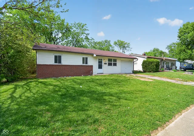 3rd image of 7840 Bellwood Dr, Indianapolis, IN 46226 | MLS# 22097166