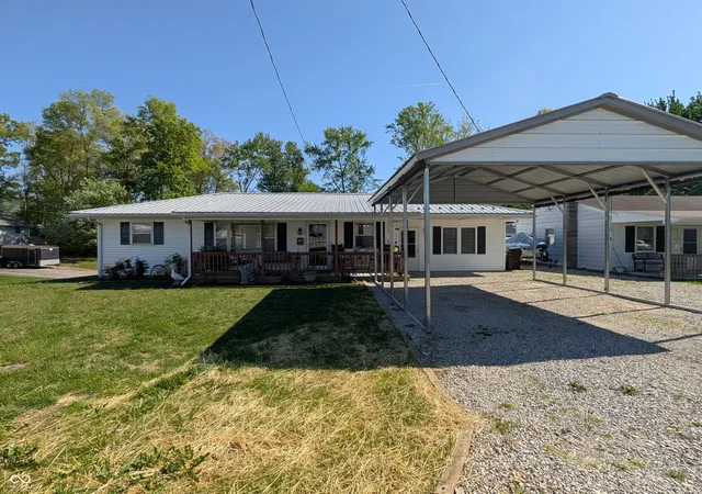 Homes for sale in North Vernon, IN | 201 Davis St, North Vernon, IN 47265 | MLS# 22097194