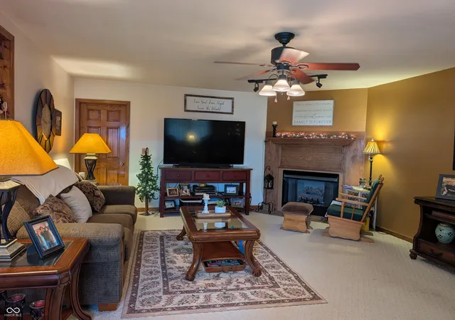 Homes for sale in North Vernon, IN | 201 Davis St, North Vernon, IN 47265 | MLS# 22097194