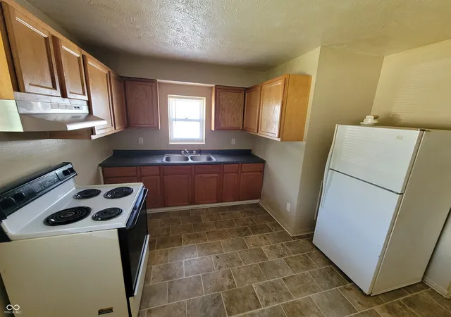 2nd image of 2615 Collier St, Indianapolis, IN 46241 | MLS# 22097260