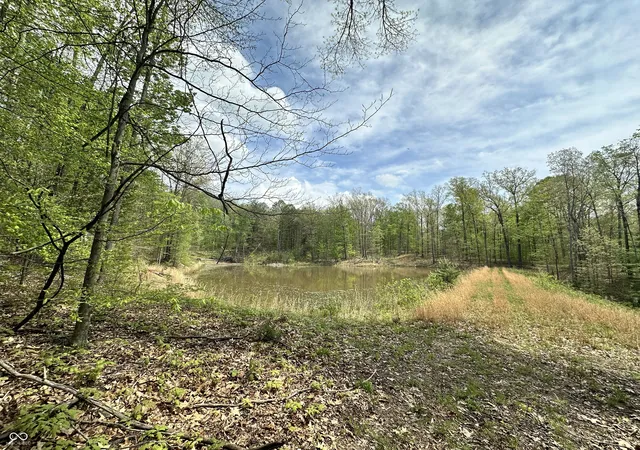 1st image of 2013 2006 S Austin Ct, Martinsville, IN 46151 | MLS# 22097262