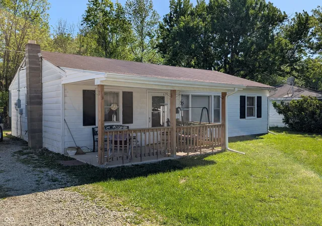 Homes for sale in North Vernon, IN | 205 Davis St, North Vernon, IN 47265 | MLS# 22097265
