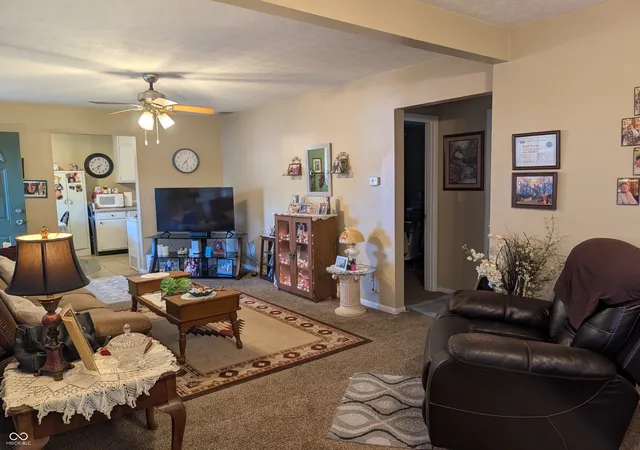 Homes for sale in North Vernon, IN | 205 Davis St, North Vernon, IN 47265 | MLS# 22097265
