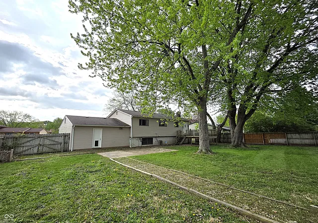 Photo 2 of Sale Pending at 714 Spring Valley Ct, Indianapolis, IN 46231 | MLS# 22097290 | Listing updated on 2026-09-16