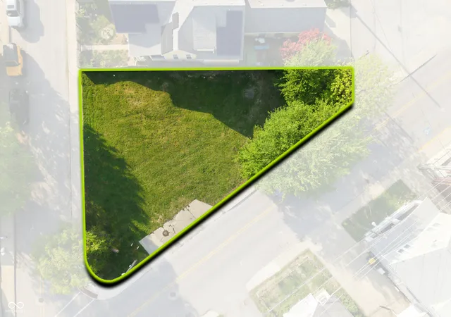 1st image of 828 Shelby St, Indianapolis, IN 46203 | MLS# 22097356