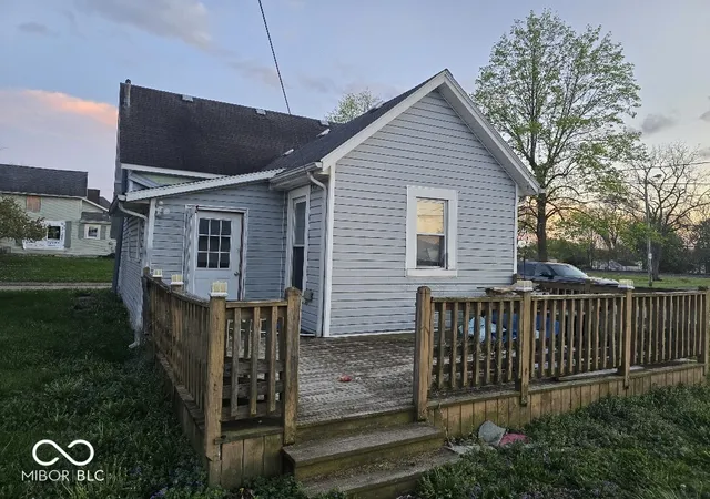 Photo 5 of Single family home for sale at 126 W Madison St, Alexandria, IN 46001 | MLS# 22097373 | Listing updated on 2026-08-04